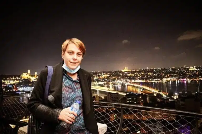 ea44f2c9-1c09-45ee-96b9-db799ed2a981